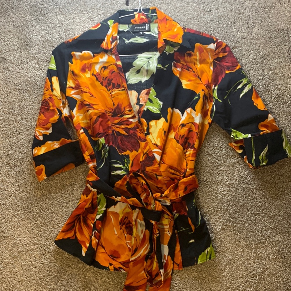 Ivonne Floral Blouse.